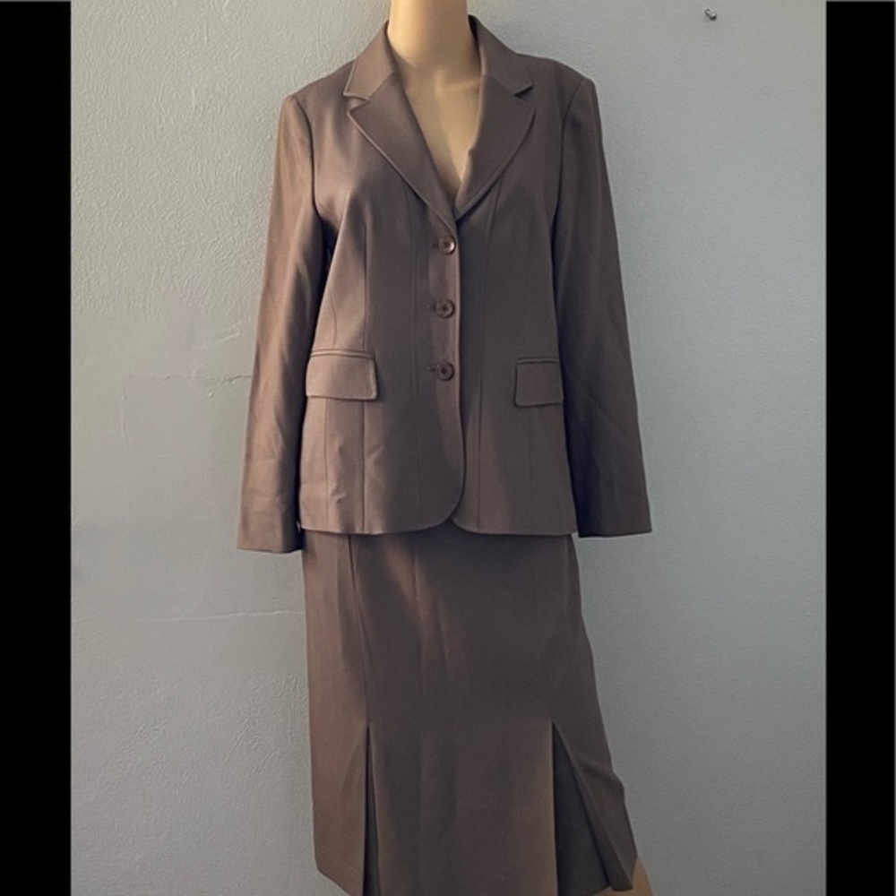 Talbots petite size 6 suit skirt blazer